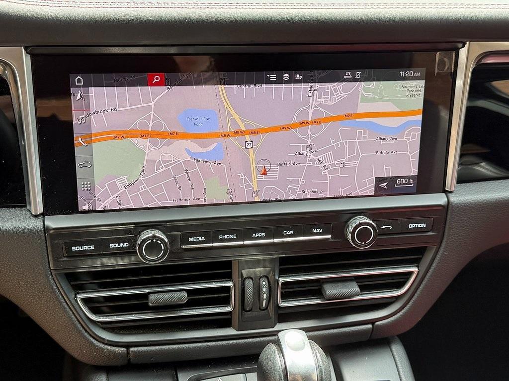 used 2021 Porsche Macan car