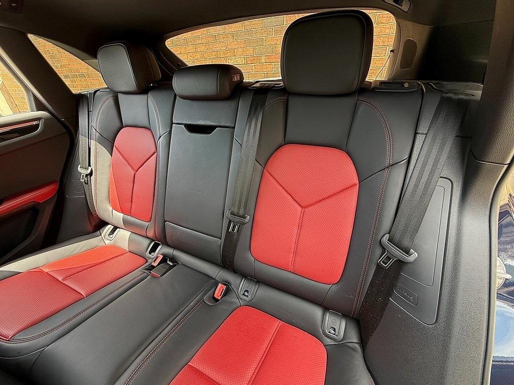used 2021 Porsche Macan car