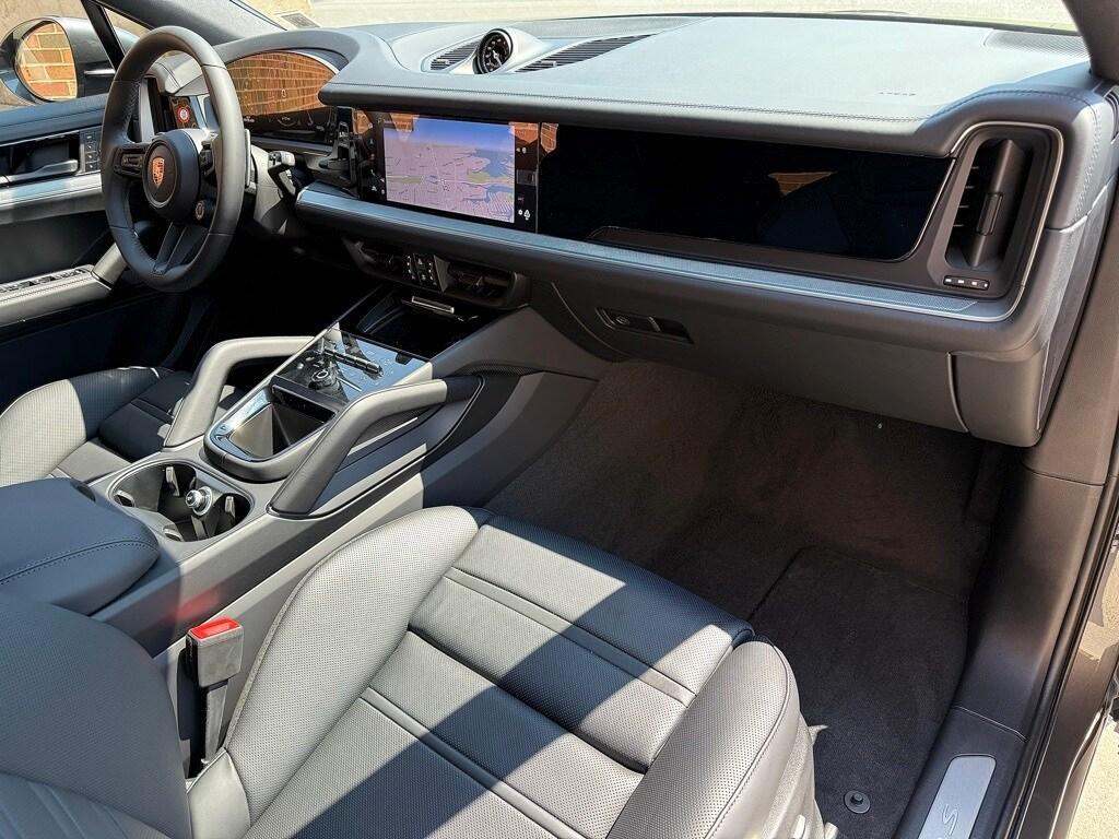 new 2025 Porsche Cayenne car, priced at $138,435