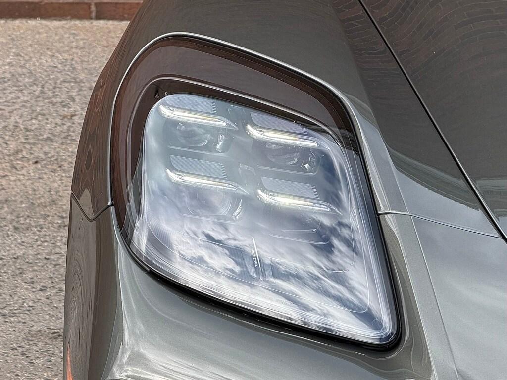 new 2026 Porsche Panamera car, priced at $203,090