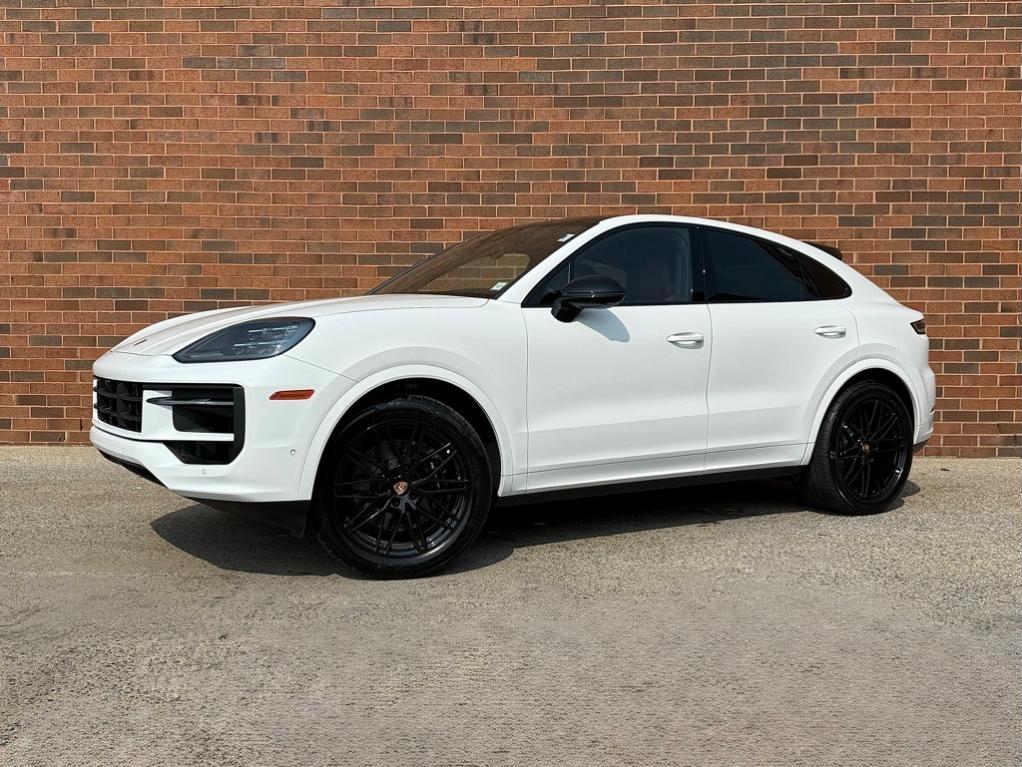 new 2025 Porsche Cayenne car, priced at $114,385