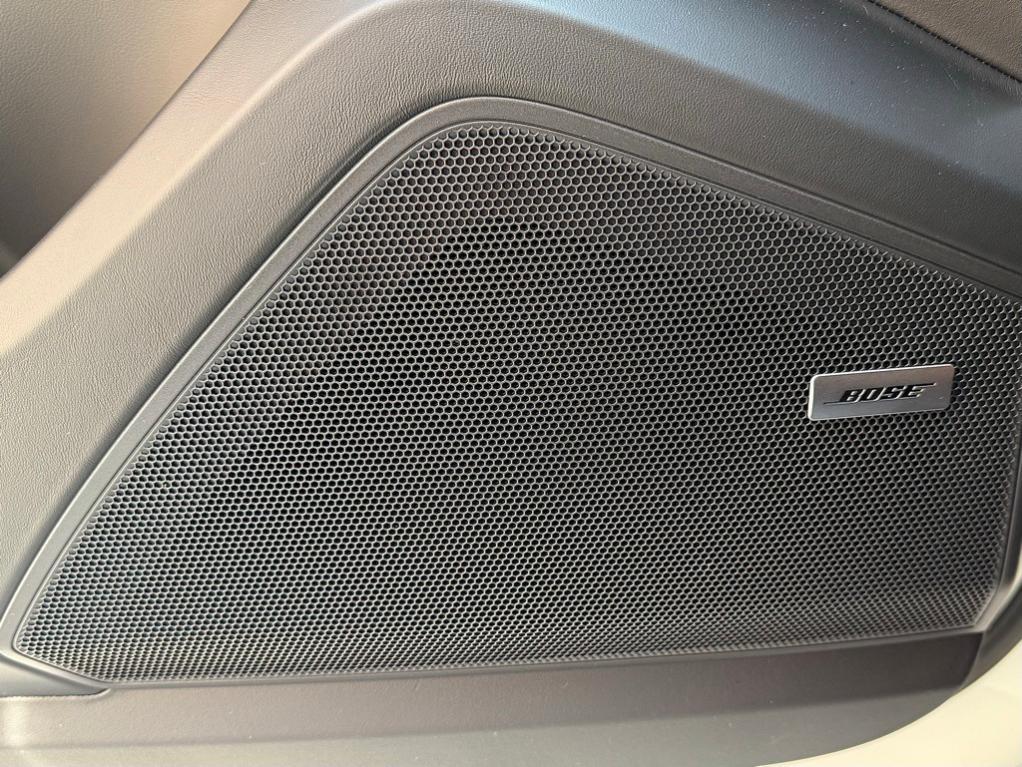 new 2025 Porsche Cayenne car, priced at $114,385