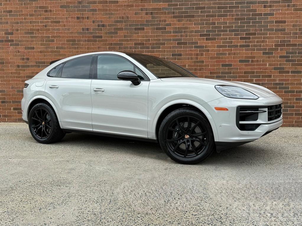 new 2025 Porsche Cayenne car, priced at $117,615
