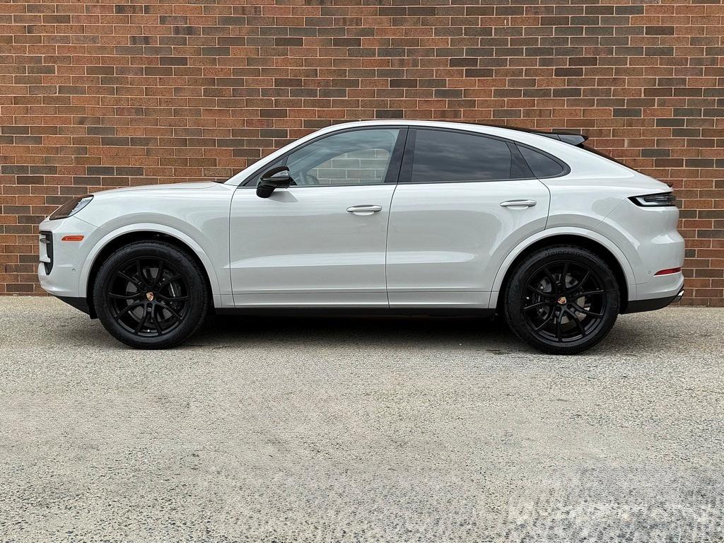 new 2025 Porsche Cayenne car, priced at $117,615