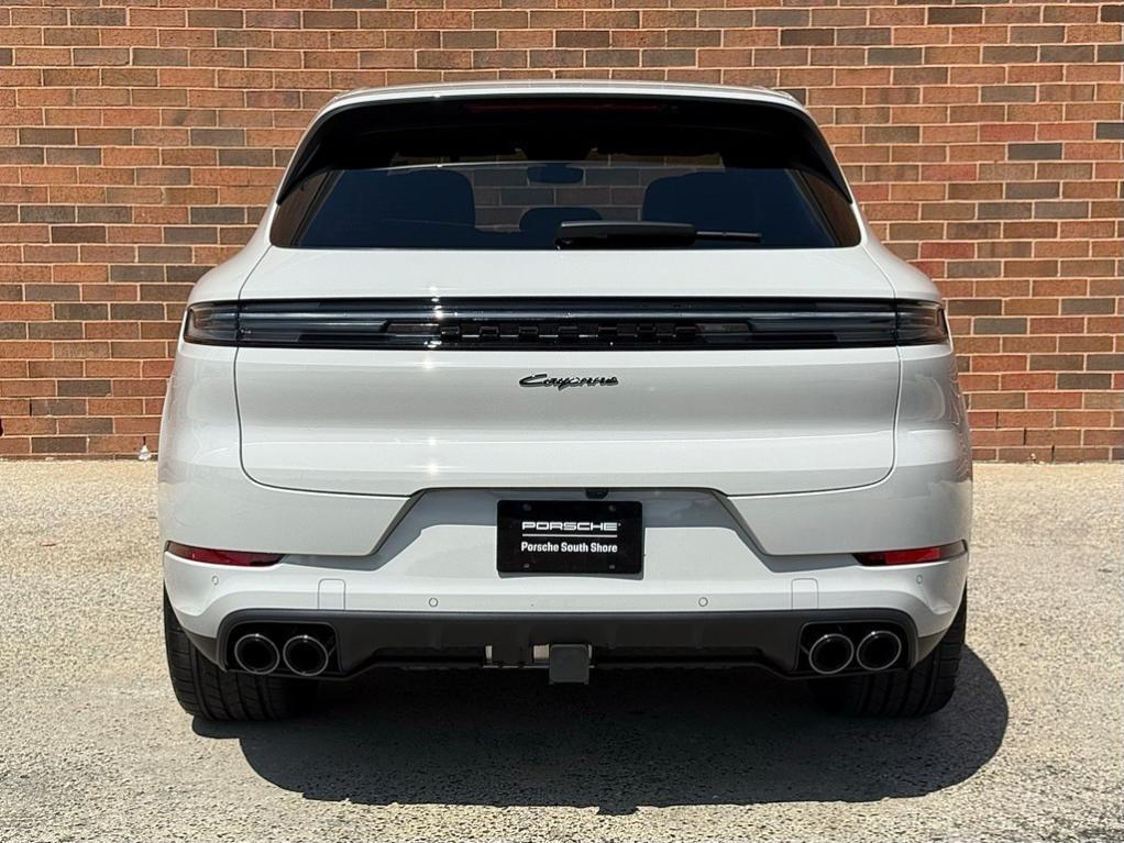 new 2025 Porsche Cayenne car, priced at $109,915