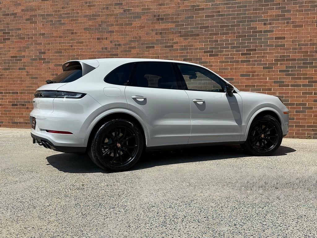 new 2025 Porsche Cayenne car, priced at $109,915