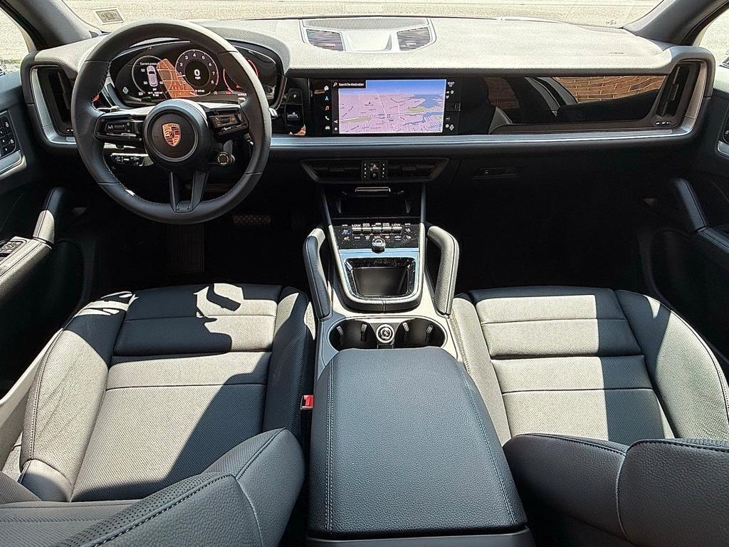 new 2025 Porsche Cayenne car, priced at $109,915
