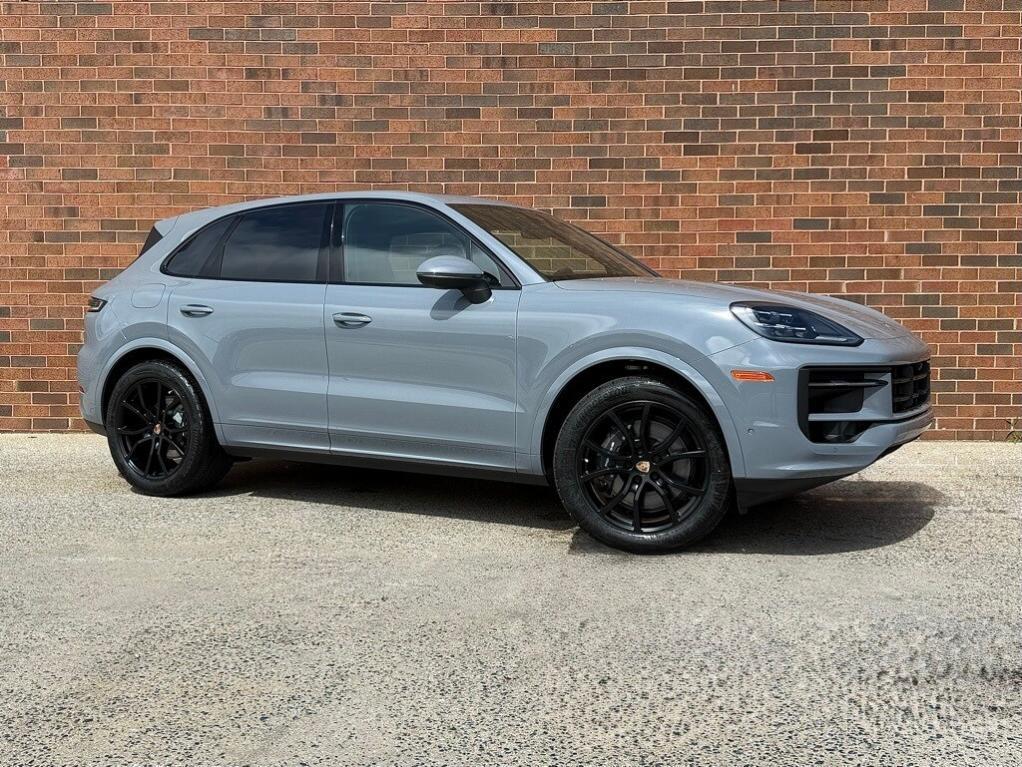 new 2025 Porsche Cayenne car, priced at $108,275