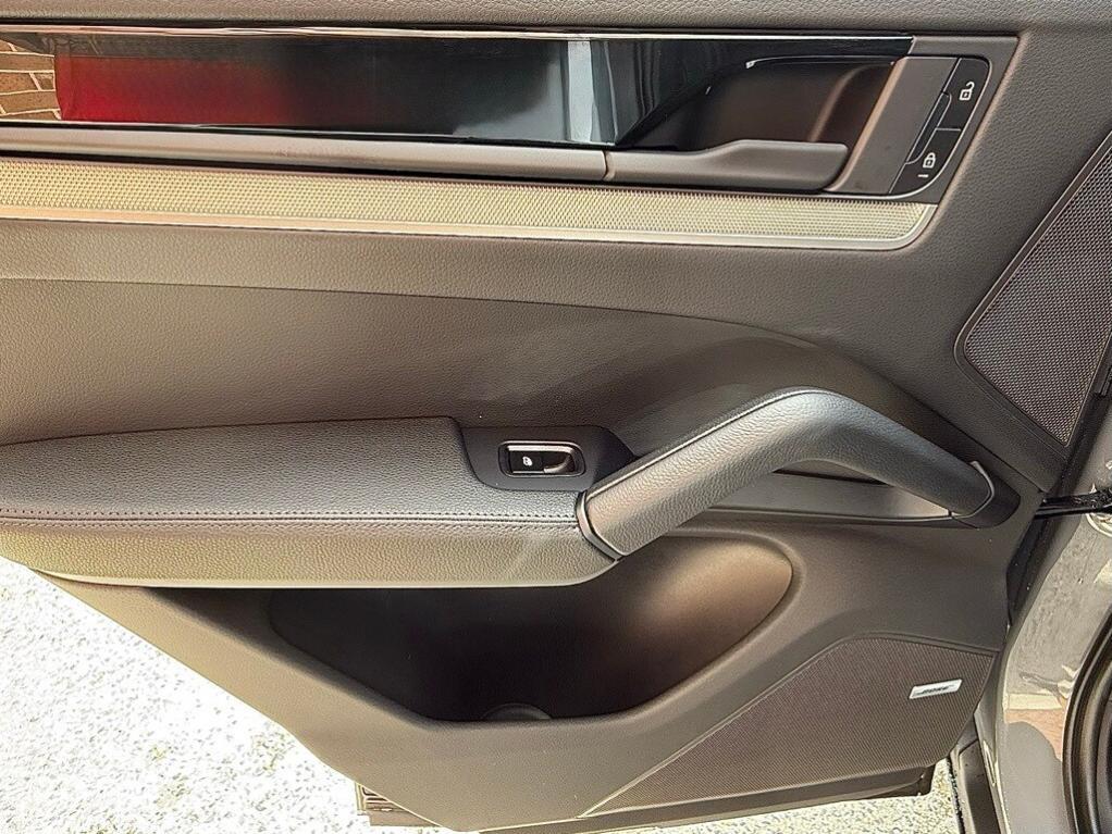 new 2025 Porsche Cayenne car, priced at $108,275