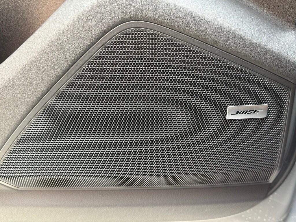 new 2025 Porsche Cayenne car, priced at $108,275