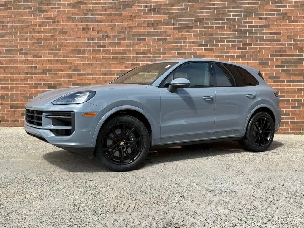 new 2025 Porsche Cayenne car, priced at $108,275