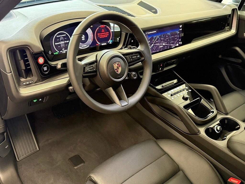 new 2025 Porsche Cayenne car, priced at $108,275