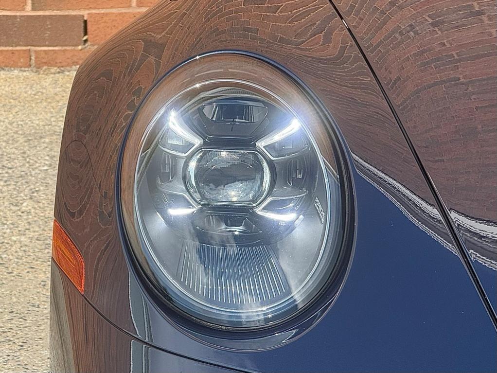 used 2021 Porsche 911 car, priced at $233,799