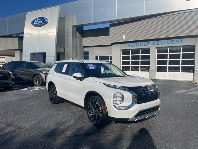 used 2023 Mitsubishi Outlander car, priced at $22,994