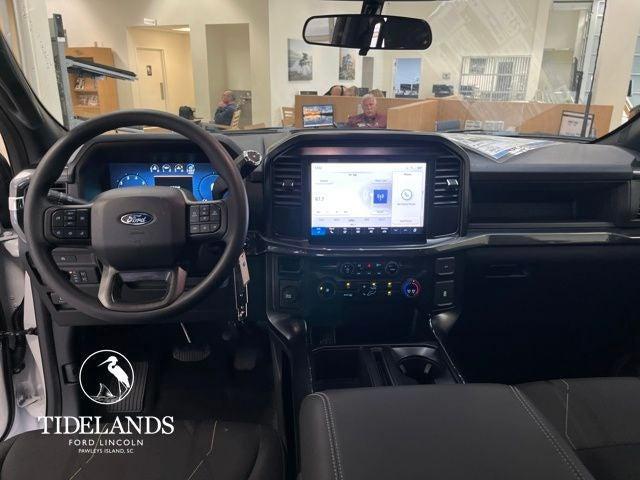 new 2025 Ford F-150 car