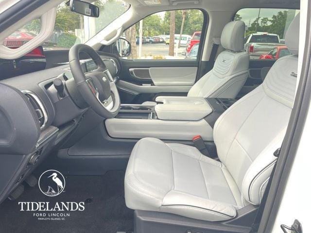 new 2025 Ford Expedition car