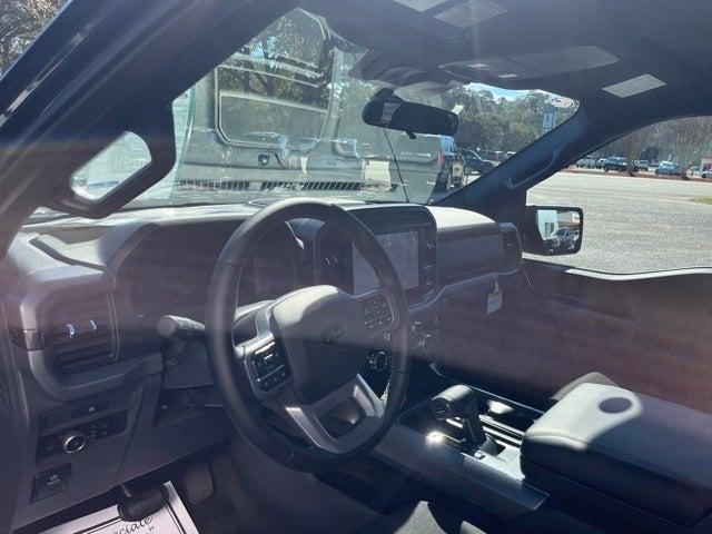 new 2025 Ford F-150 car, priced at $52,077