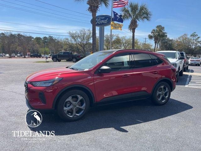 new 2025 Ford Escape car, priced at $36,995