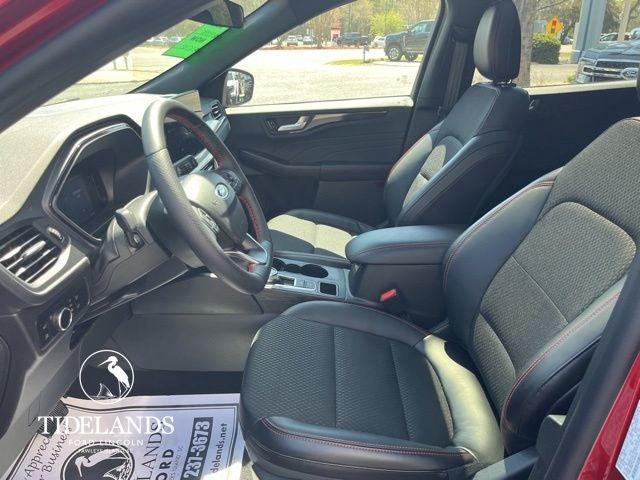 new 2025 Ford Escape car, priced at $36,995