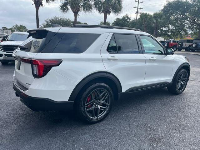 used 2025 Ford Explorer car, priced at $47,995