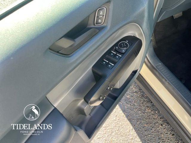 new 2025 Ford Maverick car