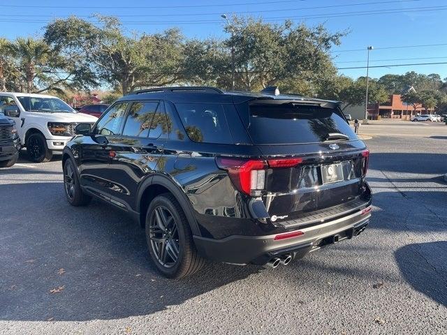 new 2025 Ford Explorer car, priced at $56,355