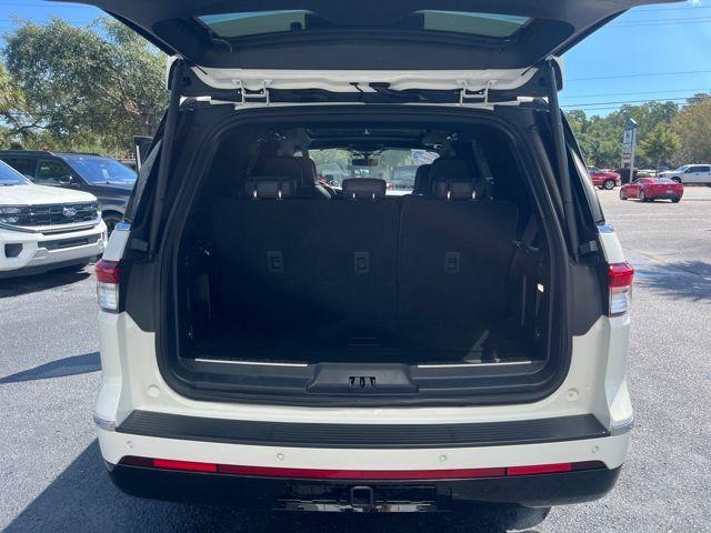 used 2022 Lincoln Navigator car, priced at $59,498
