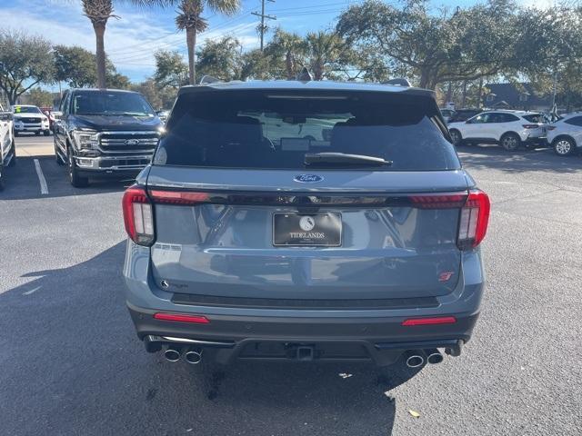 new 2025 Ford Explorer car