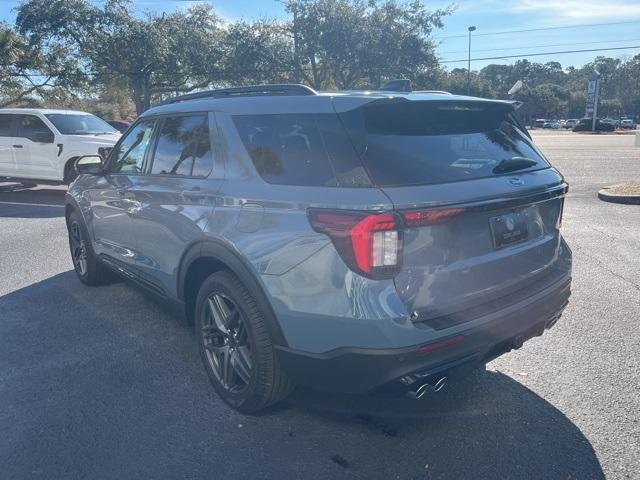 new 2025 Ford Explorer car