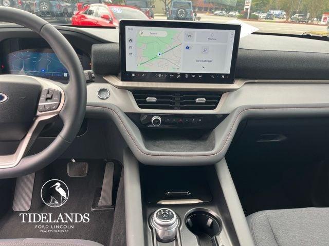 new 2025 Ford Explorer car