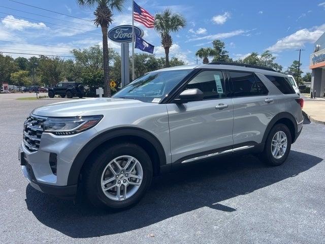 new 2025 Ford Explorer car, priced at $43,370