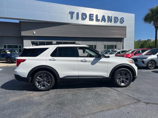 new 2024 Ford Explorer car, priced at $49,810