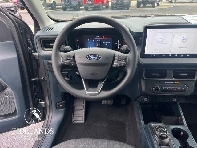 new 2025 Ford Maverick car