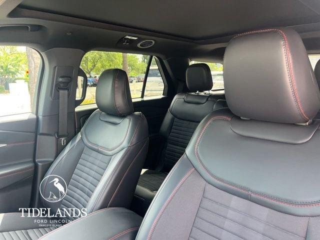 new 2025 Ford Explorer car, priced at $52,515