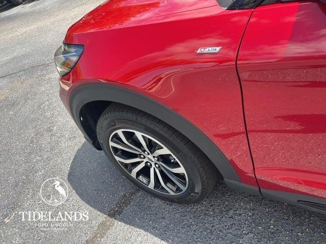 new 2025 Ford Explorer car, priced at $52,515