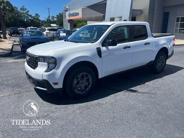 new 2025 Ford Maverick car