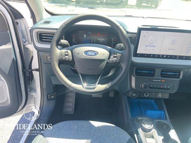 new 2025 Ford Maverick car