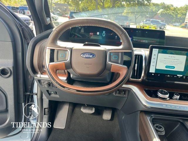 new 2025 Ford Expedition car