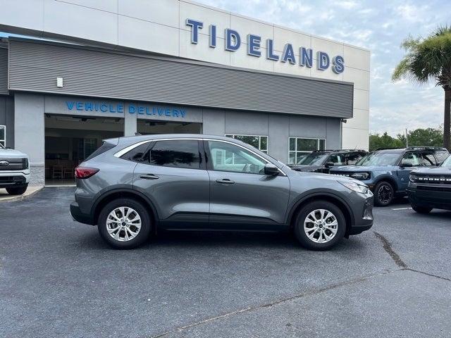 new 2024 Ford Escape car, priced at $30,900