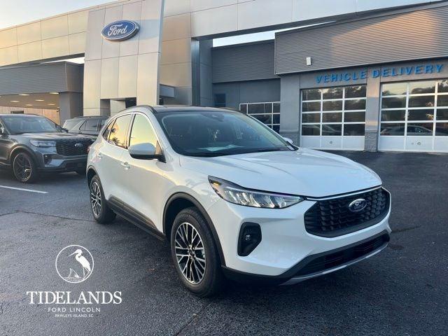 new 2025 Ford Escape car, priced at $39,995