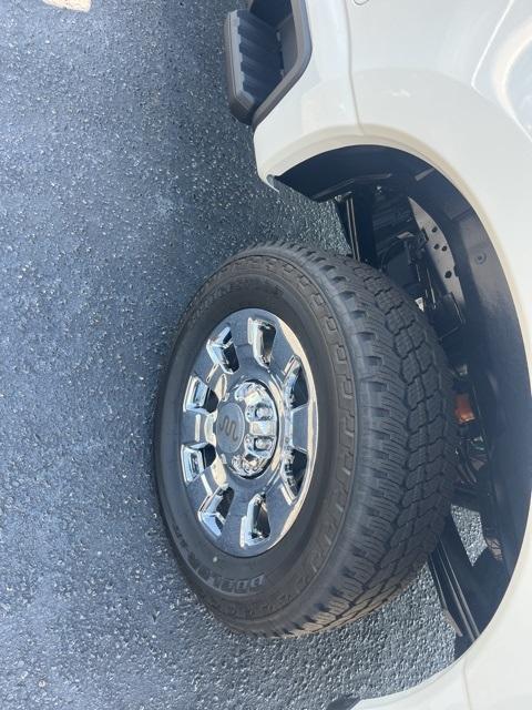 new 2025 Ford F-250 car, priced at $96,275