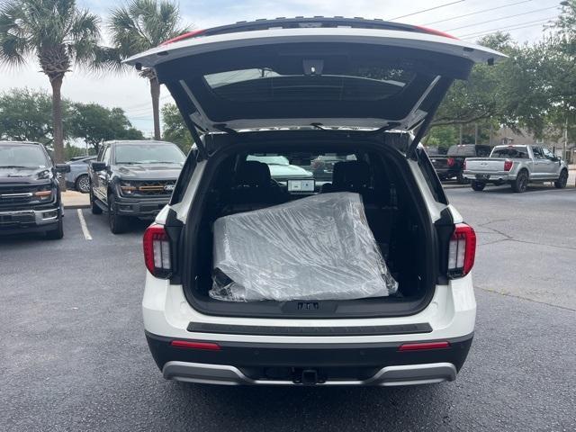 new 2025 Ford Explorer car, priced at $55,215