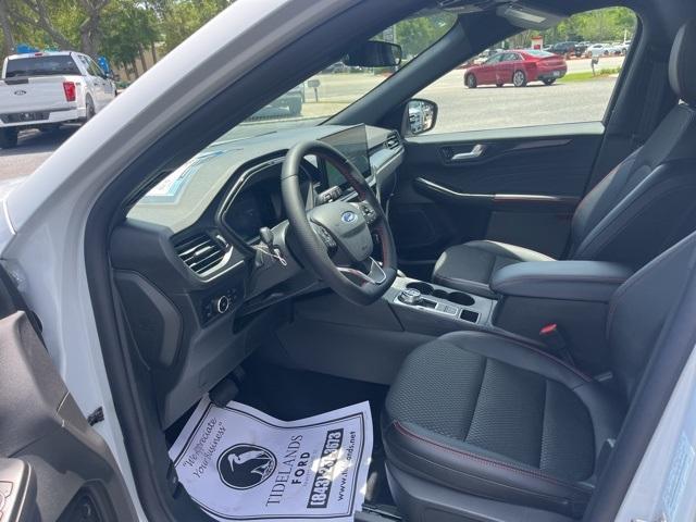 new 2025 Ford Escape car, priced at $35,621