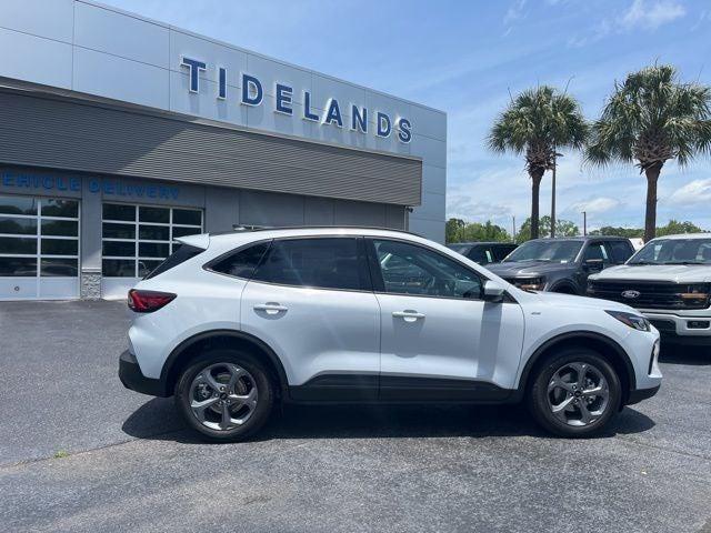 new 2025 Ford Escape car, priced at $38,275
