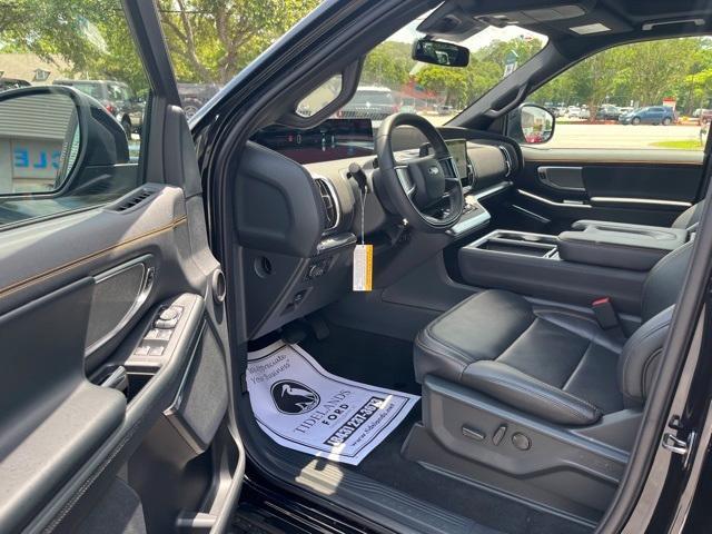new 2025 Ford Expedition car