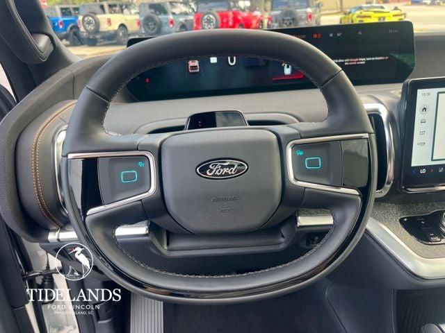 new 2025 Ford Expedition car