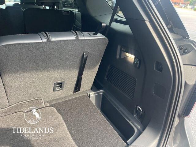 new 2025 Ford Explorer car