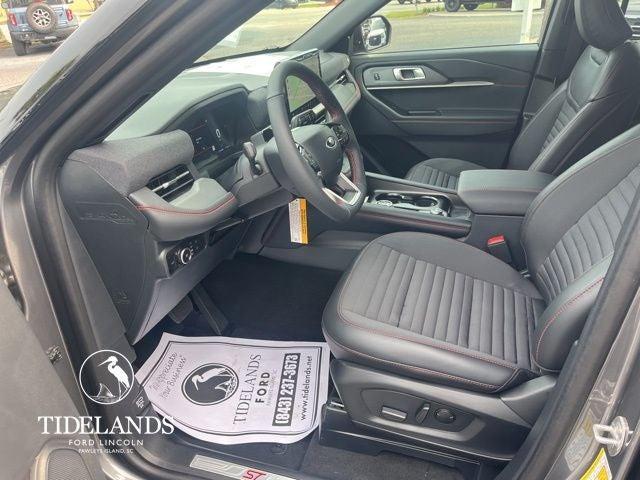 new 2025 Ford Explorer car