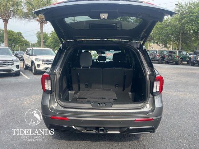 new 2025 Ford Explorer car