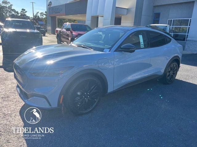 new 2025 Ford Mustang Mach-E car